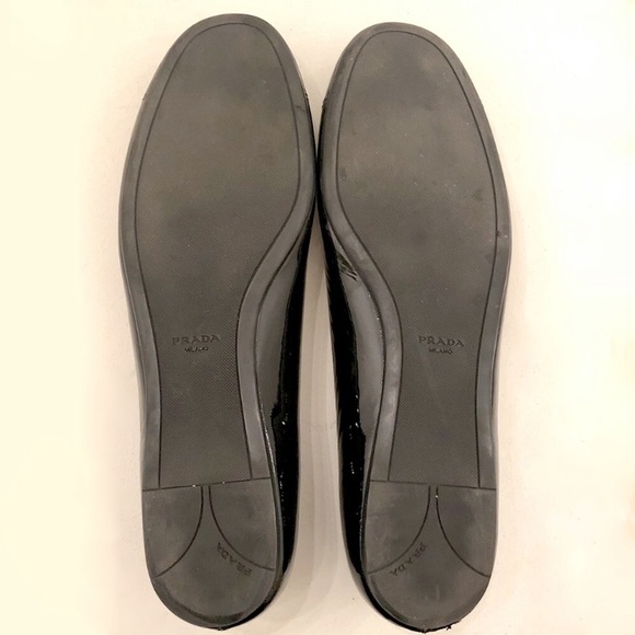 TRD Prada Black Patent Leather Bow Ballet Flats - Picture 2 of 8